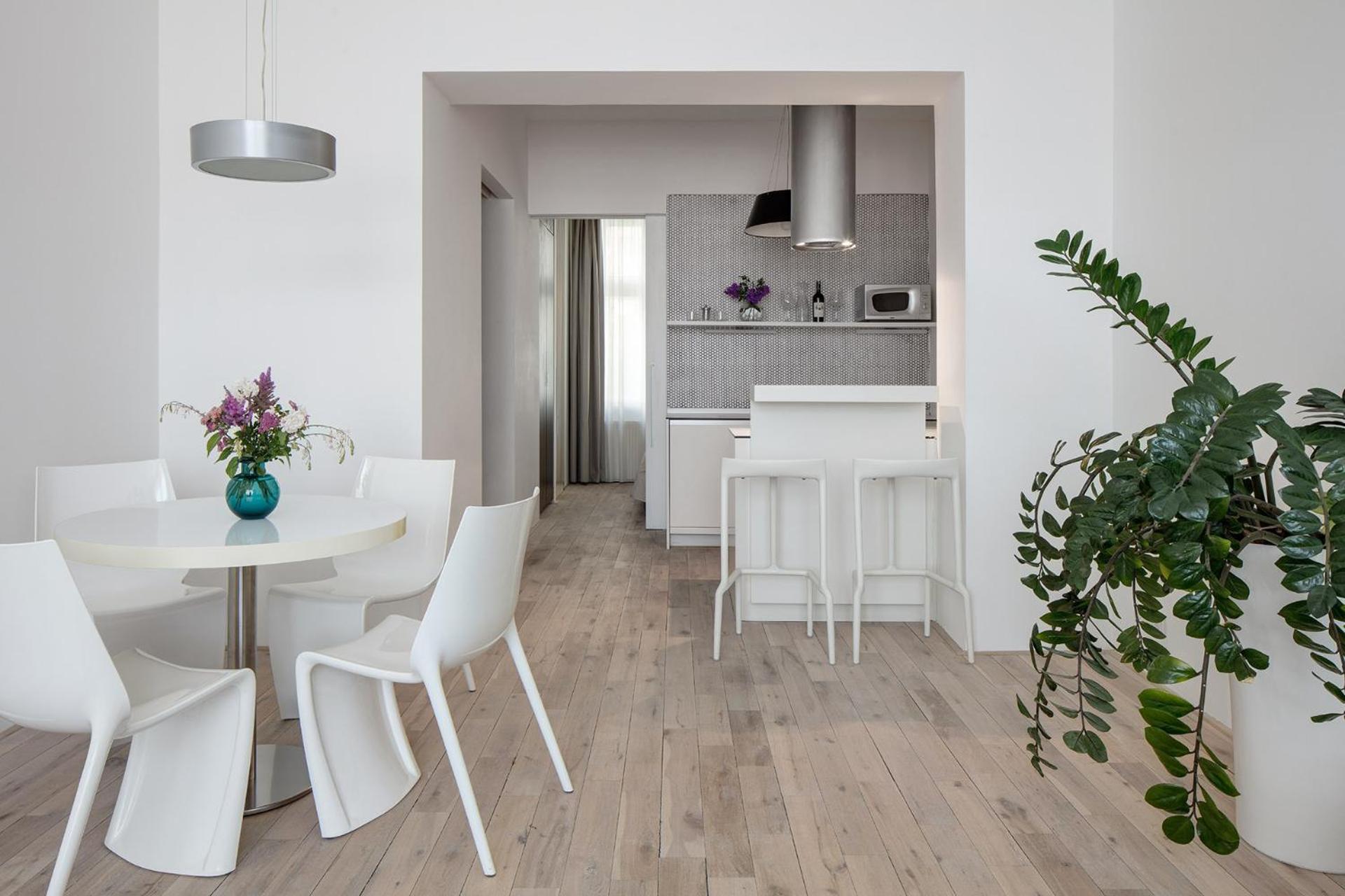 Holeckova Apartments Прага Экстерьер фото